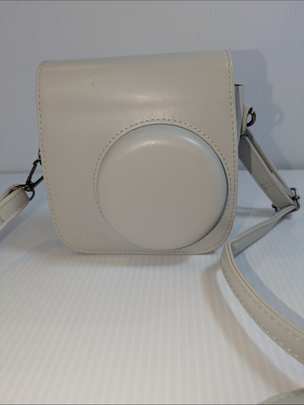 XTECH Fujifilm Instax Mini 8 9 Camera Case Ivory Crossbody Strap